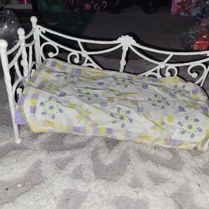 Barbie My Scene Miami Getaway Happenin Hotel Room Day Bed